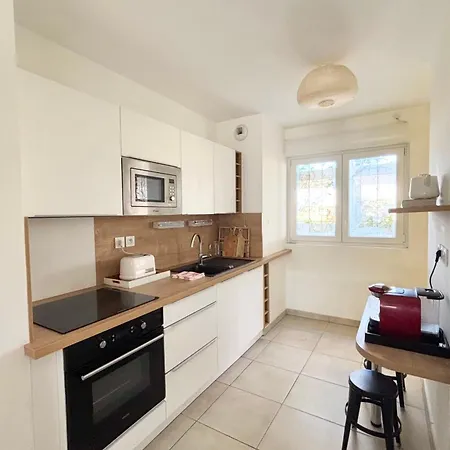 Beautiful Flat With Terrace & Parking Marseille Apartman